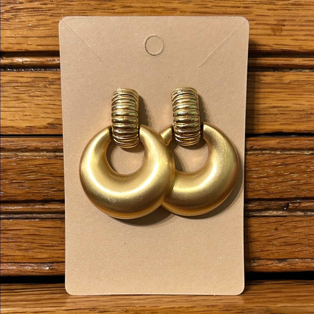 Gold-Tone Loop Earrings Vintage